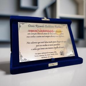 Placa de Homenagem Prata 15x10cm Personalizada (Estojo Azul, Gravação a Laser) ABS Prata 15x10cm Gravação a laser (Preto) Estojo de Veludo Azul com Aba Expositora Corte a Laser Reto 