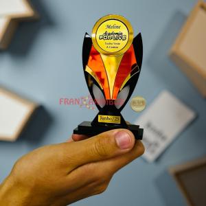 Troféu Londres Personalizado (Tamanho Mini)      